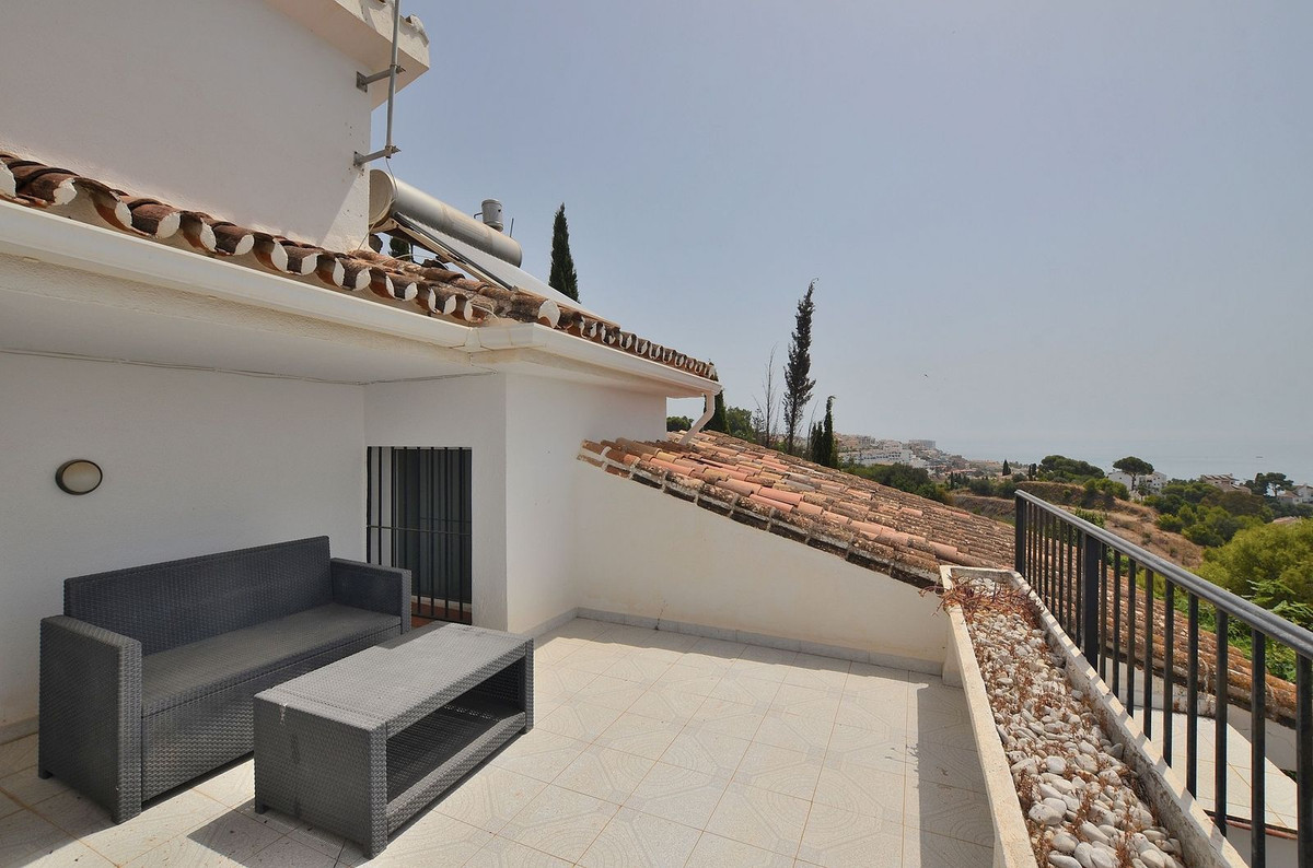 3 Bed Townhouse for sale in Benalmadena Costa Costa Del Sol, Málaga, Spain
