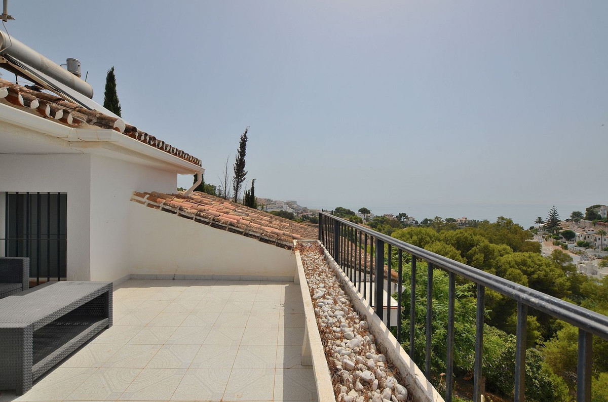 3 Bed Townhouse for sale in Benalmadena Costa Costa Del Sol, Málaga, Spain