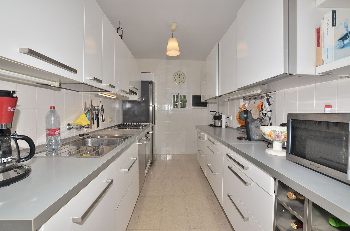 3 Bed Townhouse for sale in Benalmadena Costa Costa Del Sol, Málaga, Spain