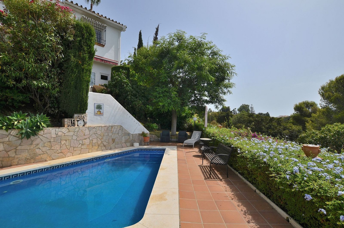 3 Bed Townhouse for sale in Benalmadena Costa Costa Del Sol, Málaga, Spain