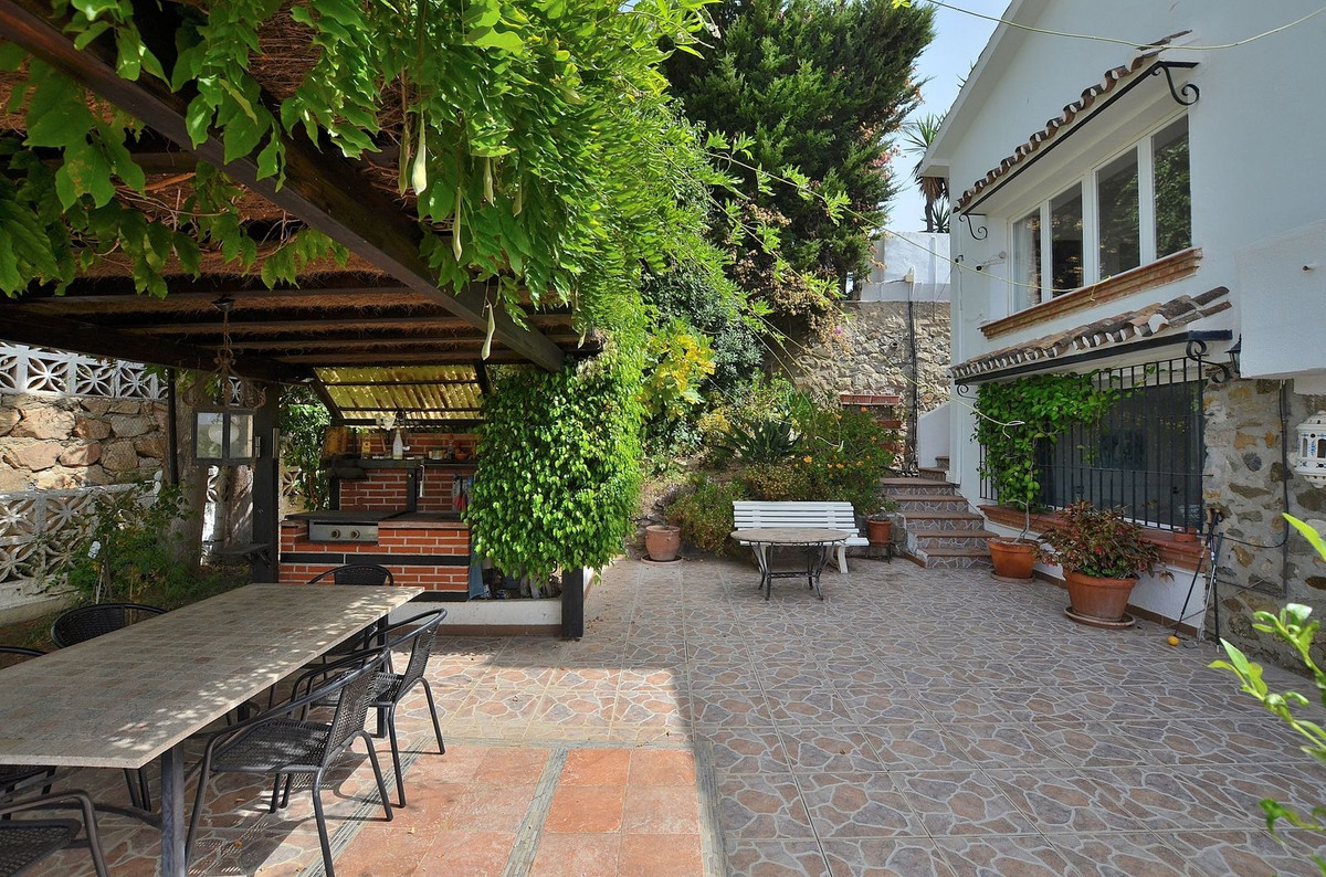 3 Bed Townhouse for sale in Benalmadena Costa Costa Del Sol, Málaga, Spain