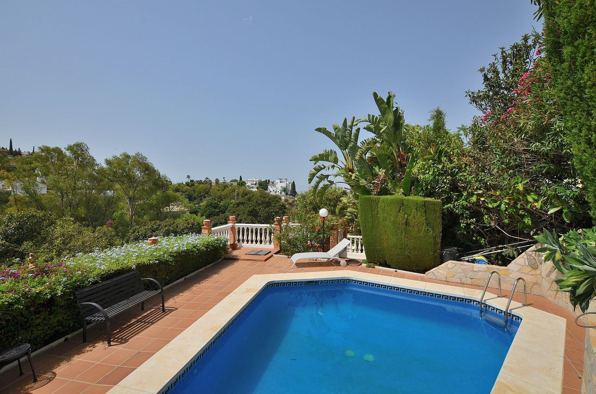 3 Bed Townhouse for sale in Benalmadena Costa Costa Del Sol, Málaga, Spain