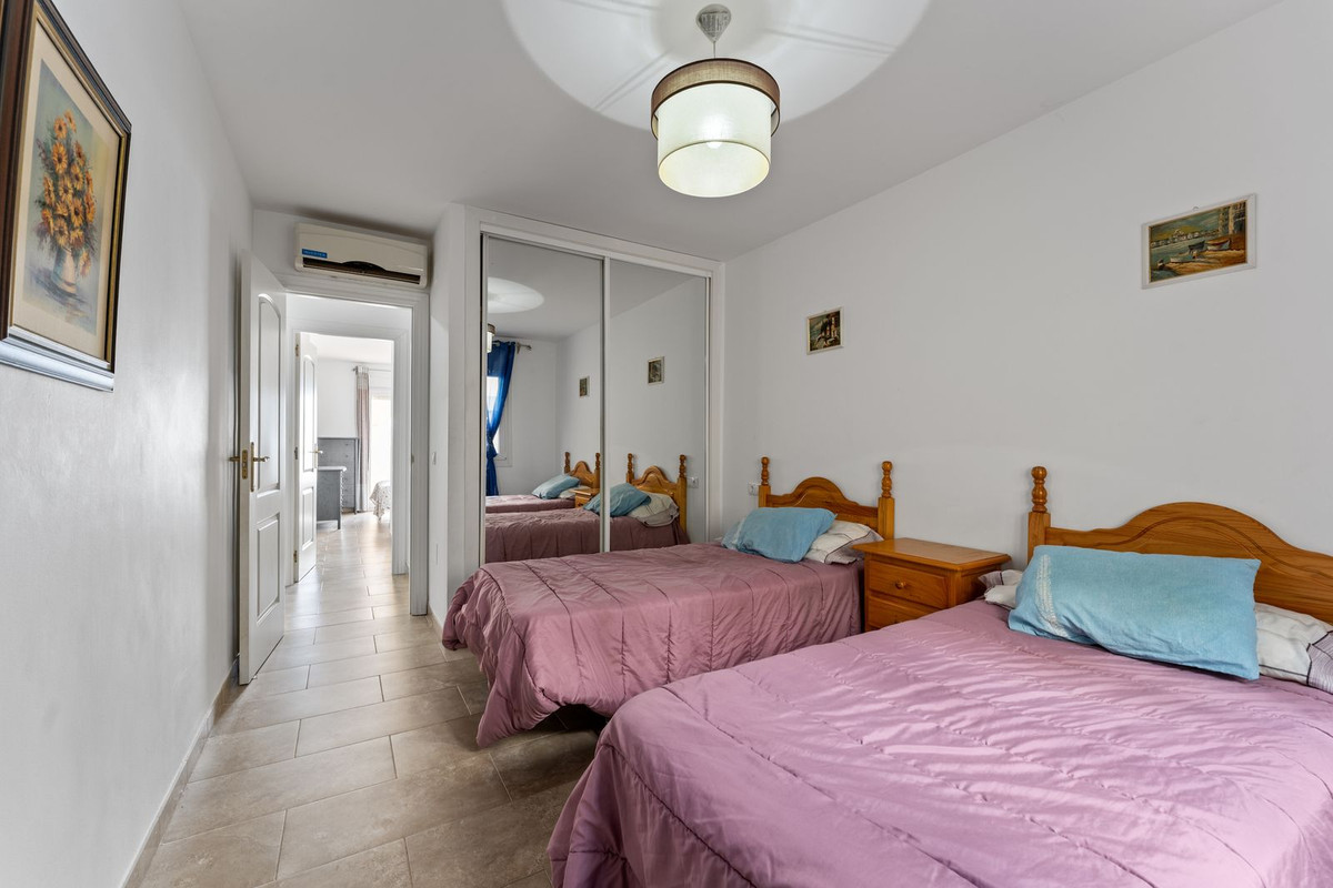 Se vende Apartamento Planta Baja de 2 dormitorios en Costa Del Sol, Málaga, España