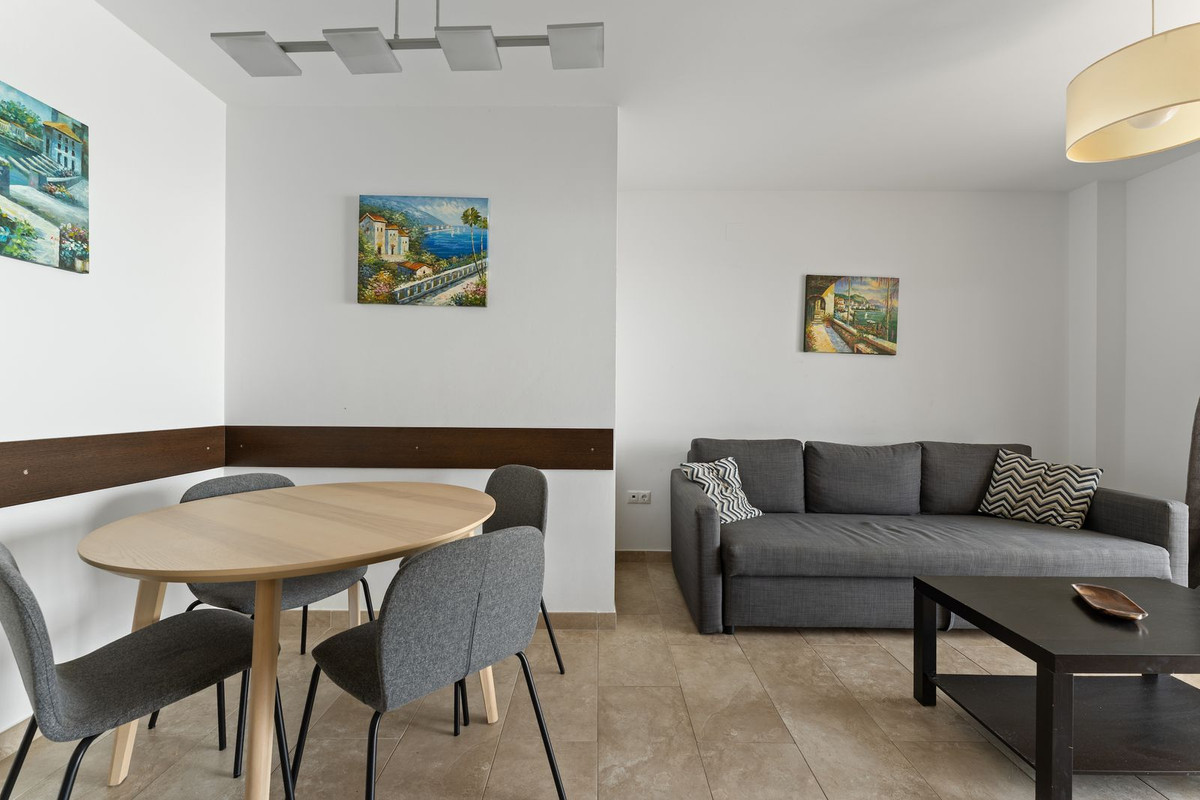 Se vende Apartamento Planta Baja de 2 dormitorios en Costa Del Sol, Málaga, España