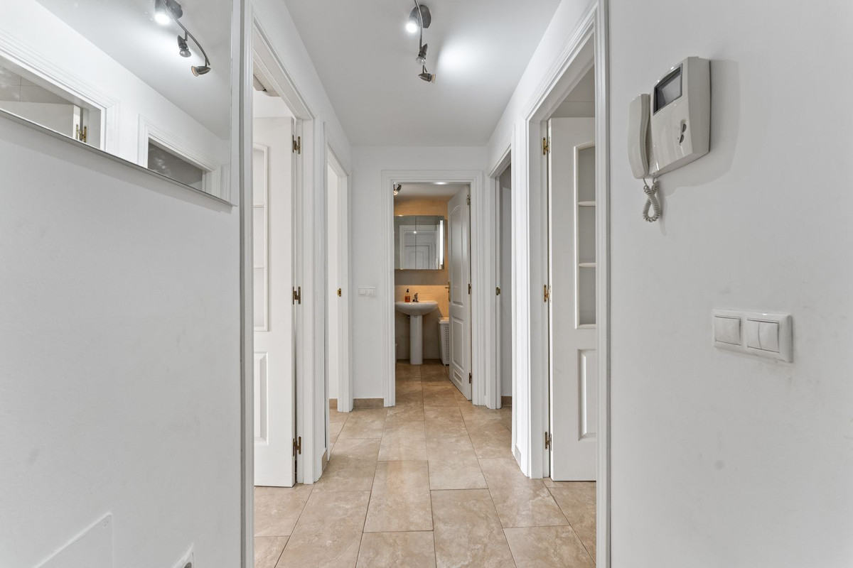 Se vende Apartamento Planta Baja de 2 dormitorios en Costa Del Sol, Málaga, España