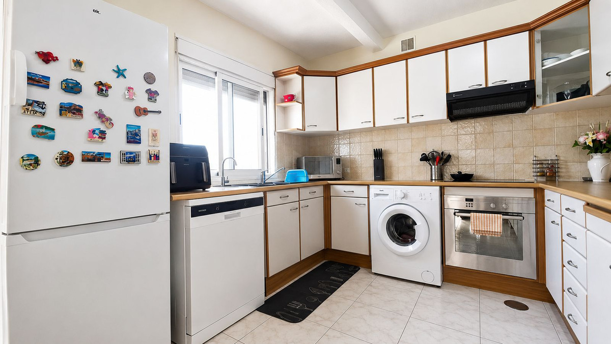 2 Bed Townhouse for sale in El Faro Costa Del Sol, Málaga, Spain