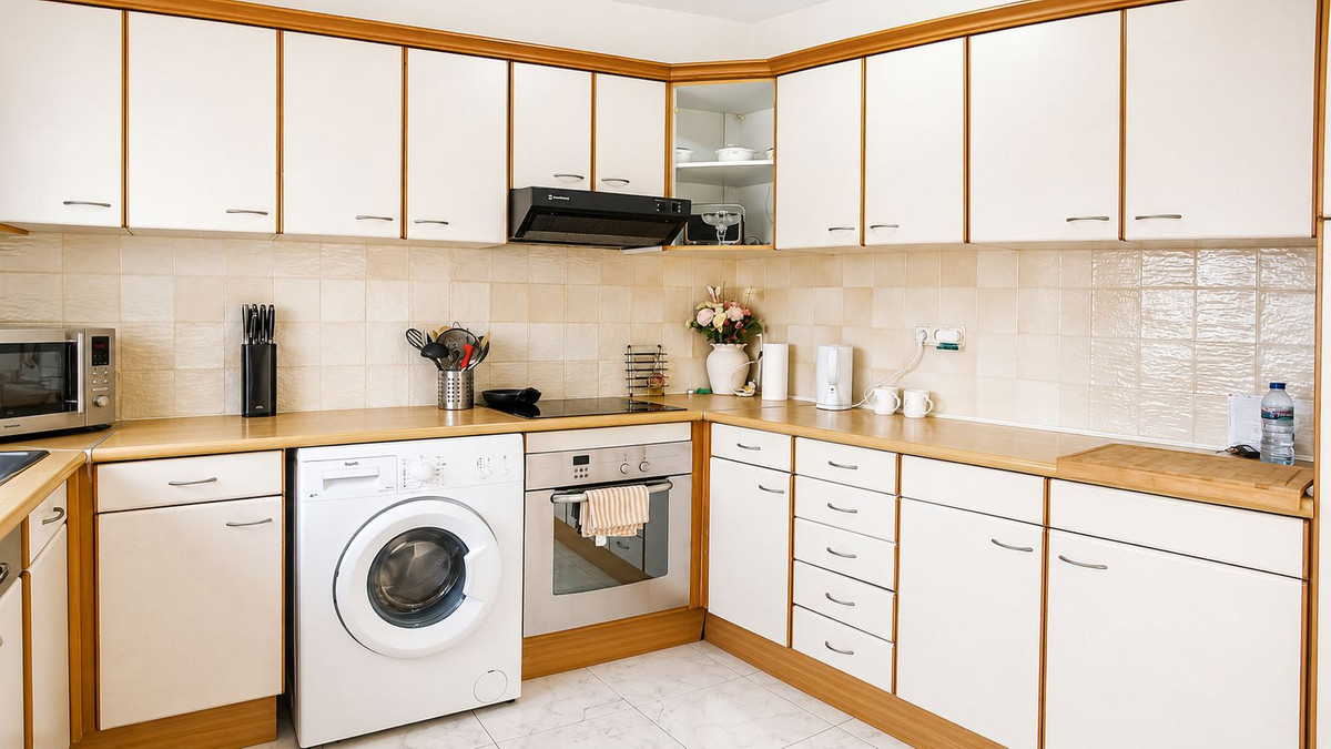2 Bed Townhouse for sale in El Faro Costa Del Sol, Málaga, Spain