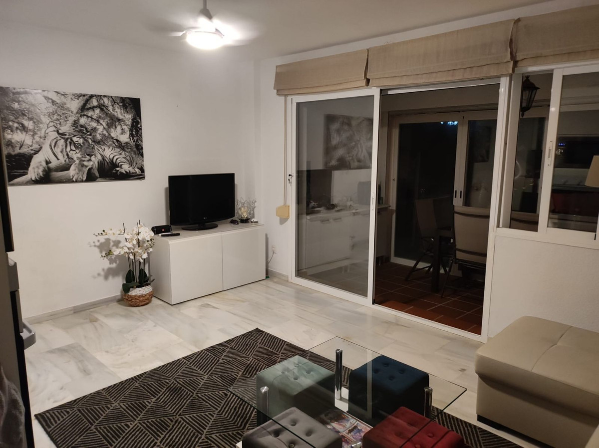 3 Bed Apartment for sale in Benalmadena Costa Costa Del Sol, Málaga, Spain
