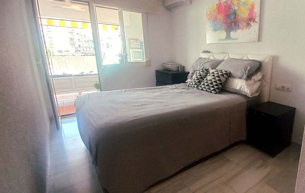 3 Bed Apartment for sale in Benalmadena Costa Costa Del Sol, Málaga, Spain