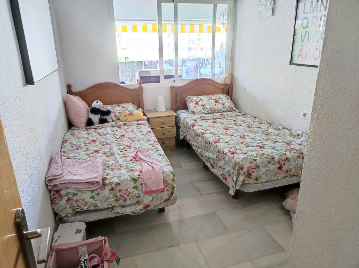 3 Bed Apartment for sale in Benalmadena Costa Costa Del Sol, Málaga, Spain