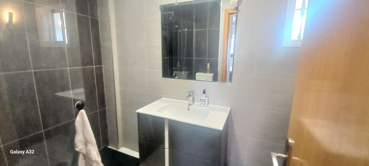 3 Bed Apartment for sale in Benalmadena Costa Costa Del Sol, Málaga, Spain
