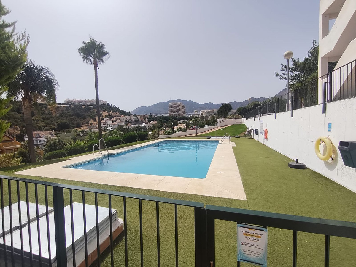 3 Bed Apartment for sale in Benalmadena Costa Costa Del Sol, Málaga, Spain
