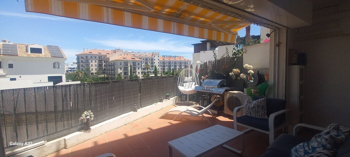 3 Bed Apartment for sale in Benalmadena Costa Costa Del Sol, Málaga, Spain