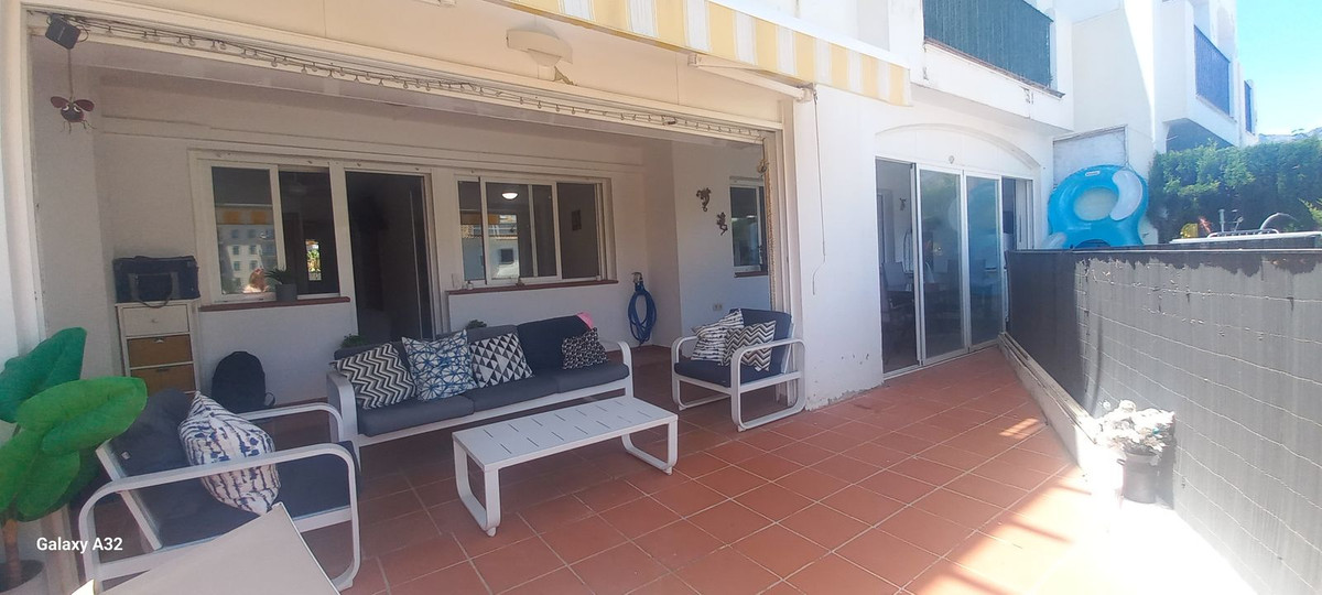 3 Bed Apartment for sale in Benalmadena Costa Costa Del Sol, Málaga, Spain