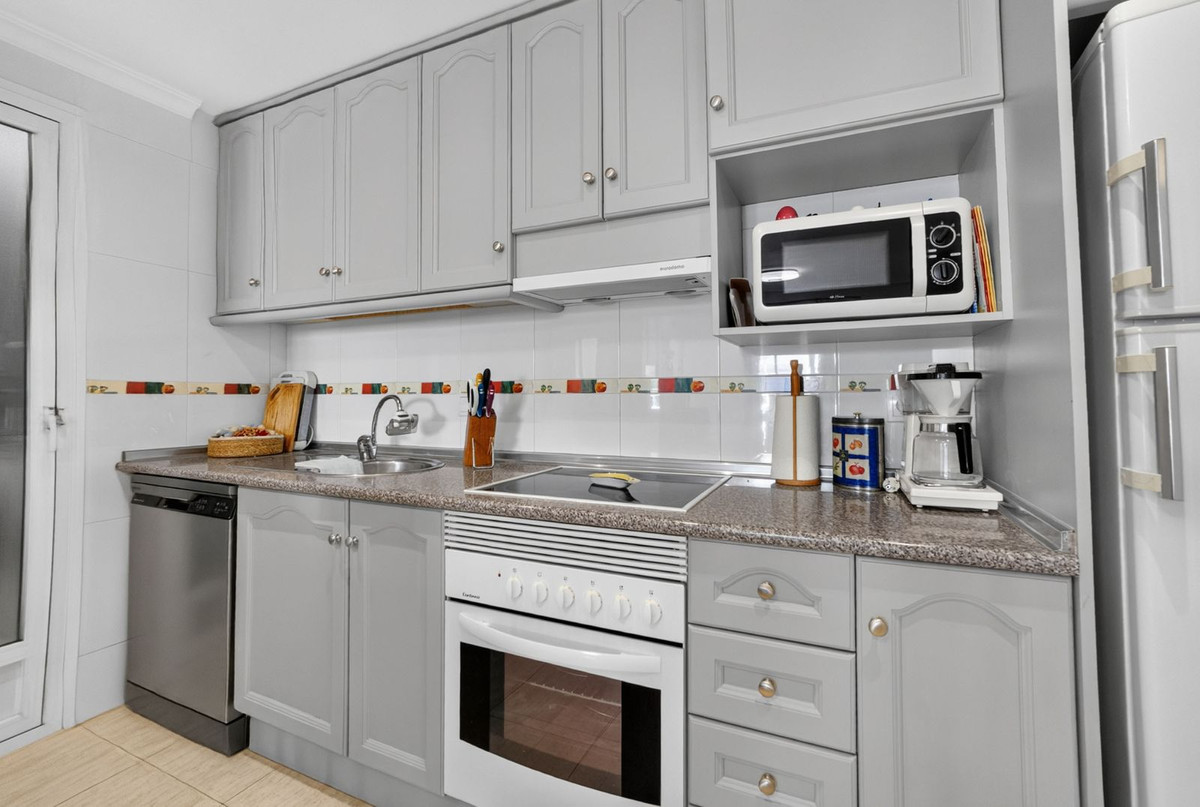 2 Bed Apartment for sale in Zeniamar Costa Blanca, Alicante, Spain