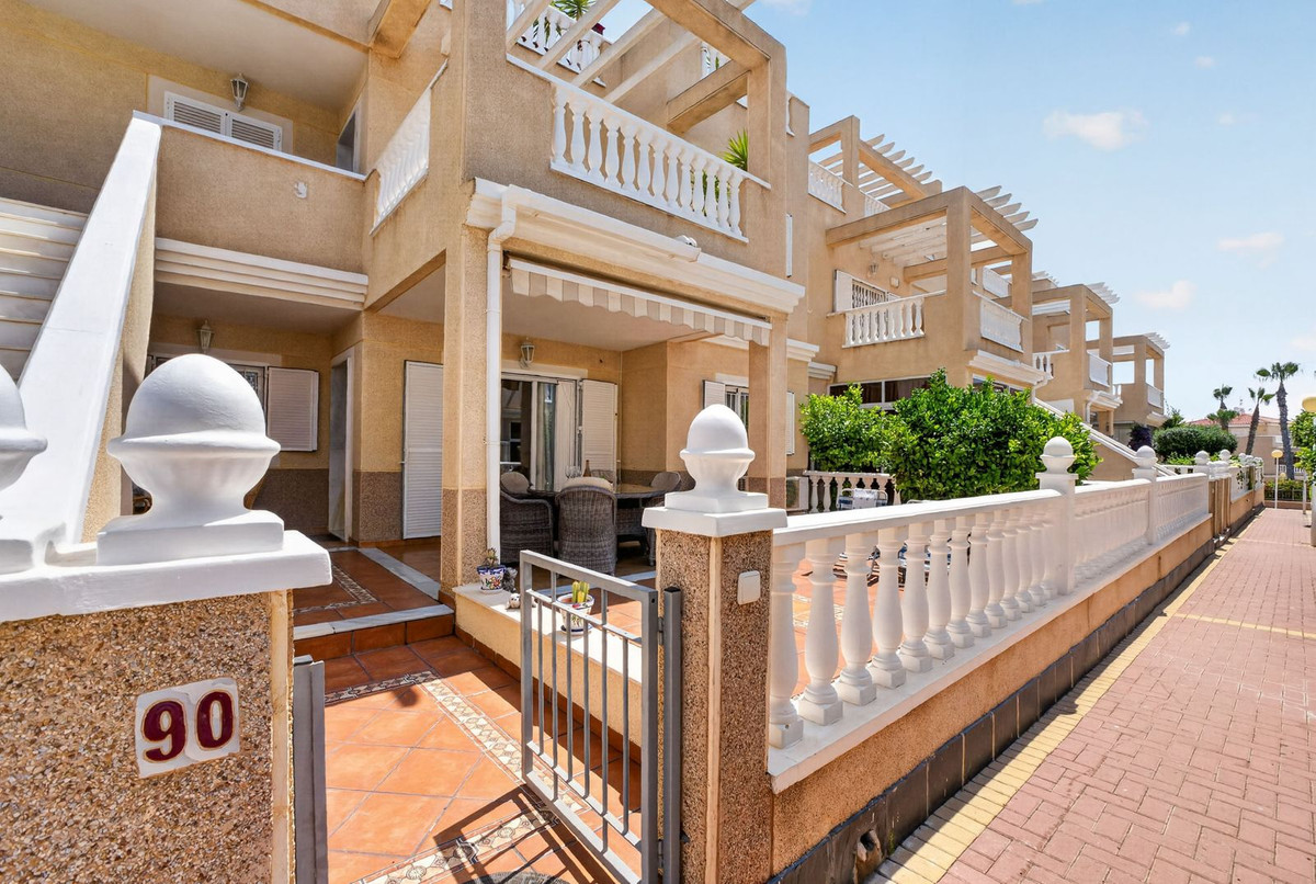 2 Bed Apartment for sale in Zeniamar Costa Blanca, Alicante, Spain