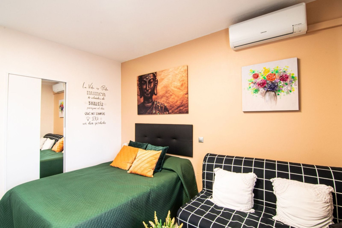 Apartment for sale in Benalmadena Costa Del Sol, Málaga, Spain