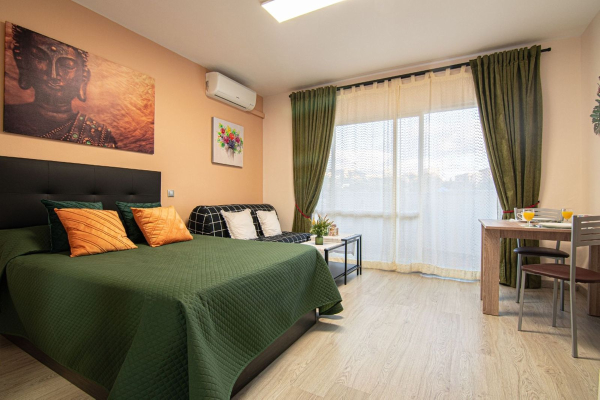 Apartment for sale in Benalmadena Costa Del Sol, Málaga, Spain