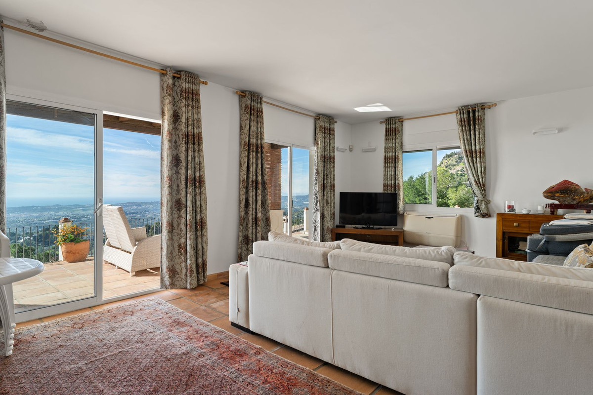 3 Bed Townhouse for sale in Mijas Costa Del Sol, Málaga, Spain