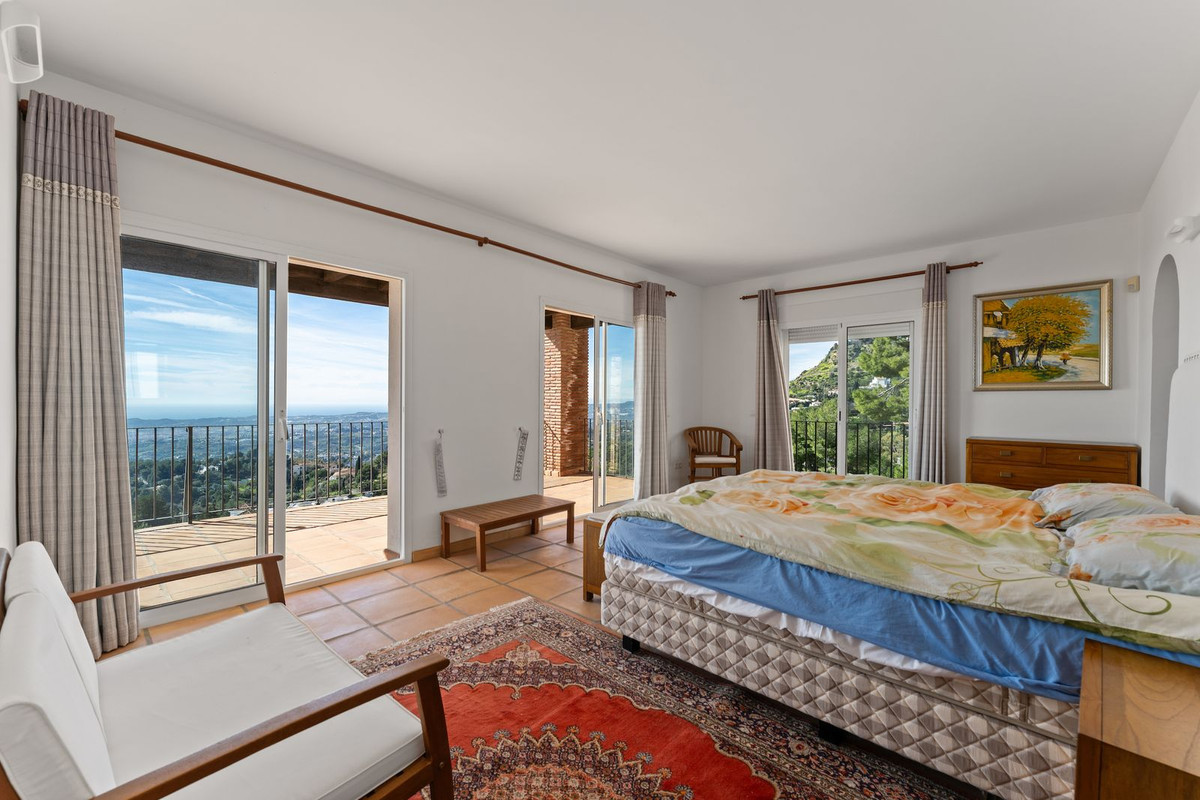 3 Bed Townhouse for sale in Mijas Costa Del Sol, Málaga, Spain