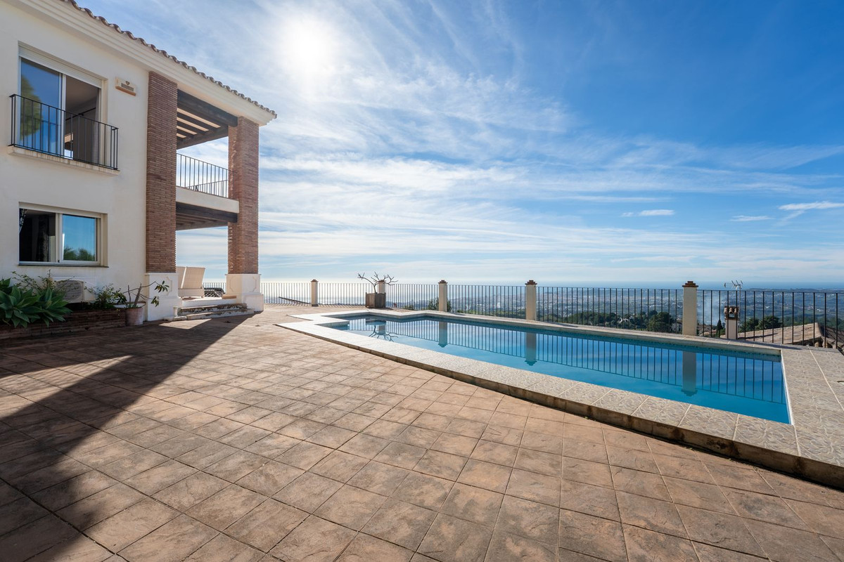 3 Bed Townhouse for sale in Mijas Costa Del Sol, Málaga, Spain