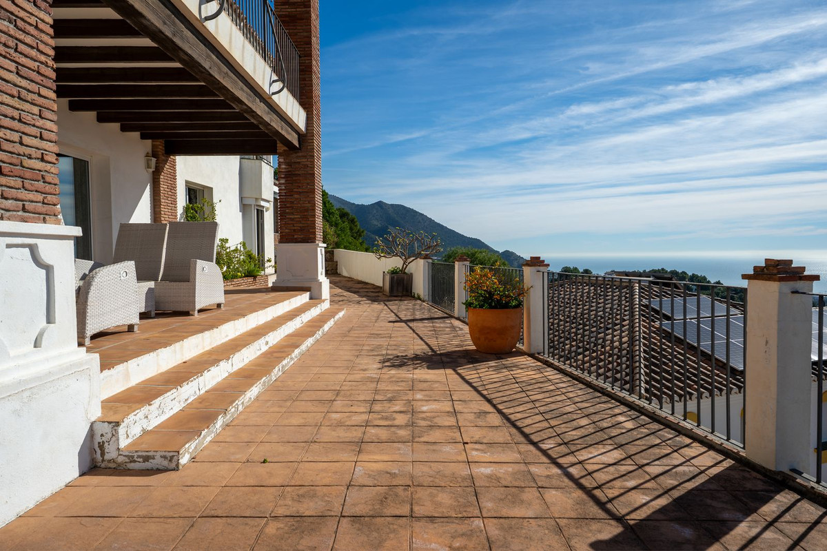 3 Bed Townhouse for sale in Mijas Costa Del Sol, Málaga, Spain
