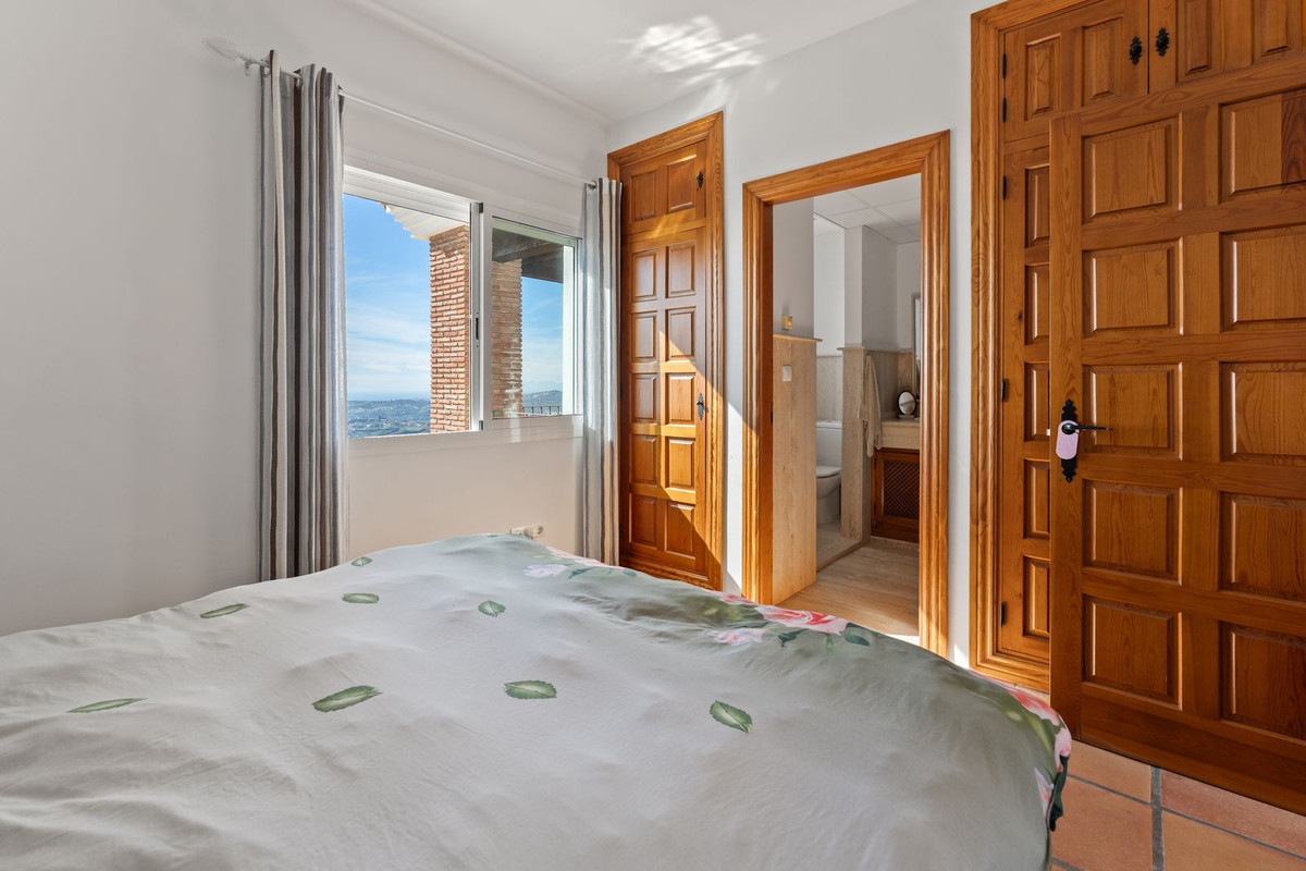 3 Bed Townhouse for sale in Mijas Costa Del Sol, Málaga, Spain