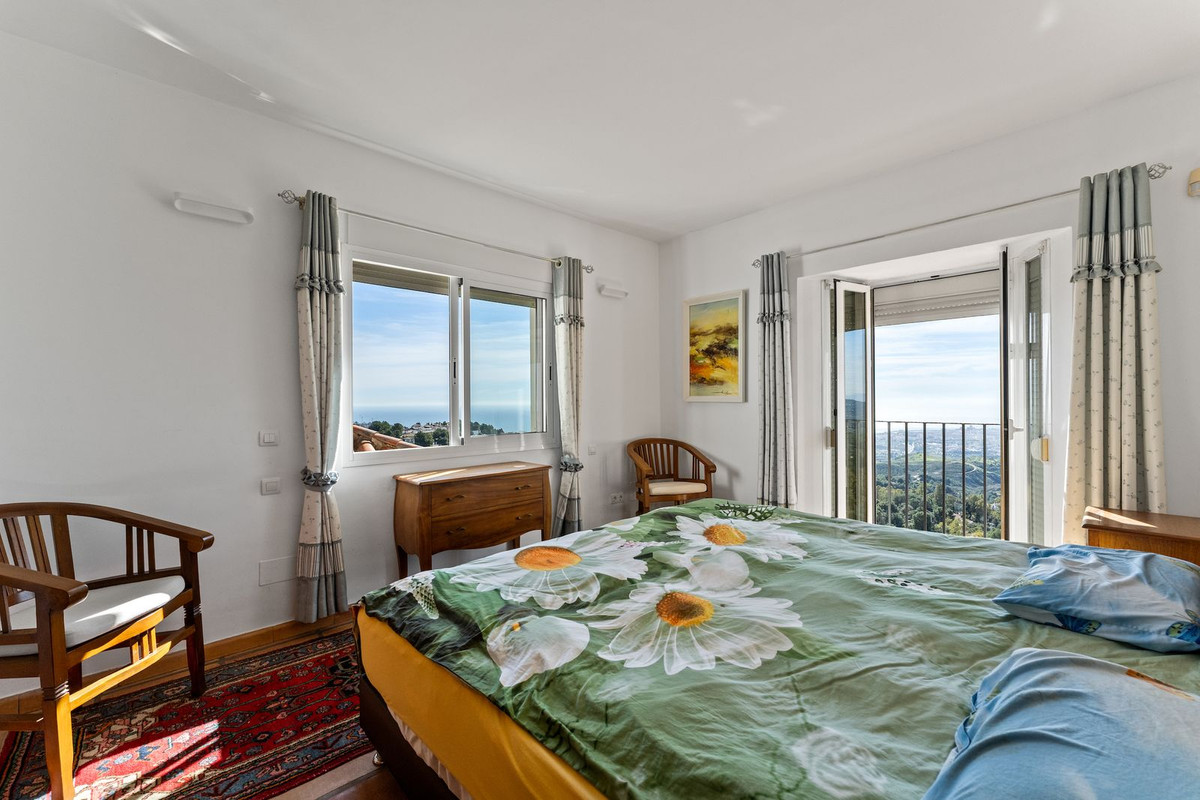 3 Bed Townhouse for sale in Mijas Costa Del Sol, Málaga, Spain