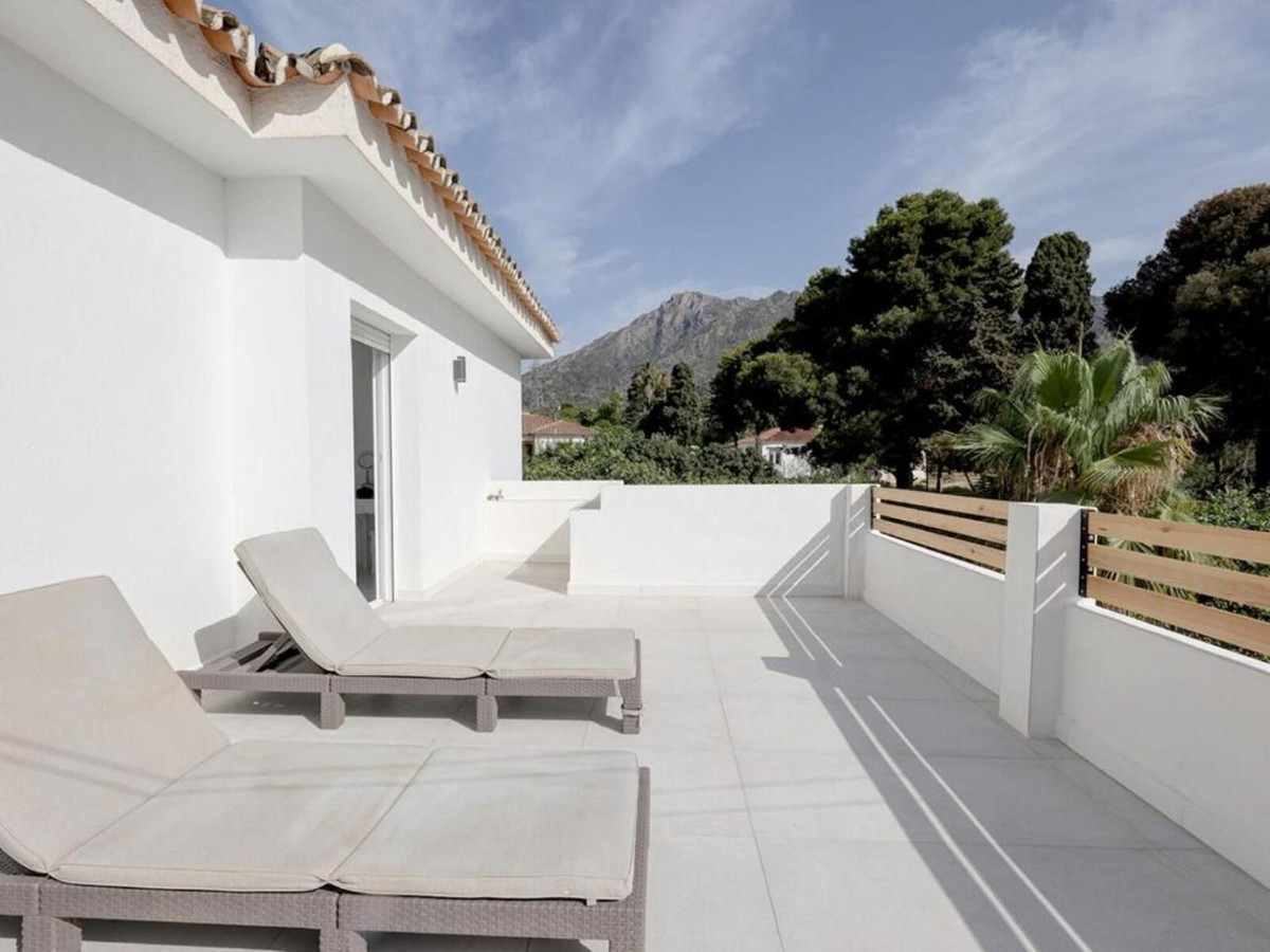 6 Bed Townhouse for sale in Marbella Costa Del Sol, Málaga, Spain