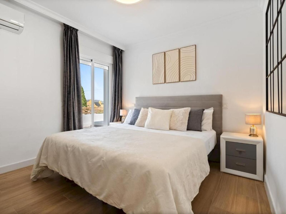 6 Bed Townhouse for sale in Marbella Costa Del Sol, Málaga, Spain