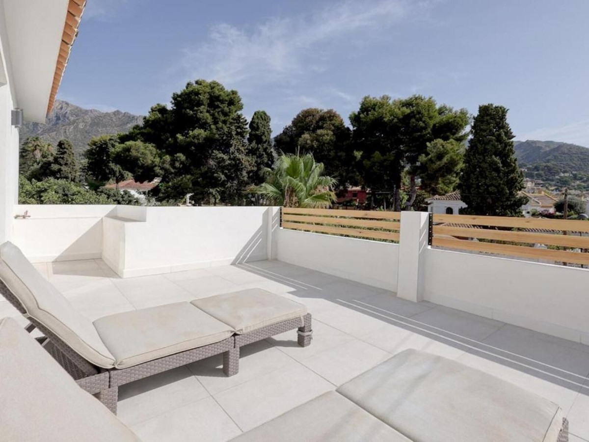 6 Bed Townhouse for sale in Marbella Costa Del Sol, Málaga, Spain
