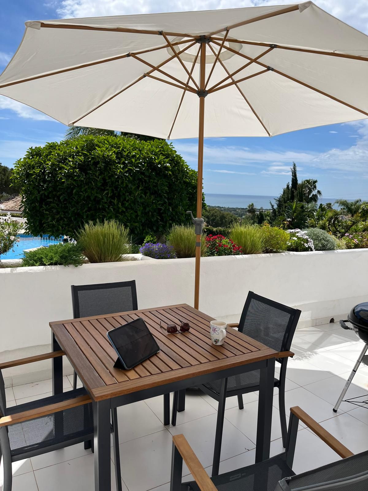 2 Bed Apartment for sale in El Paraiso Costa Del Sol, Málaga, Spain