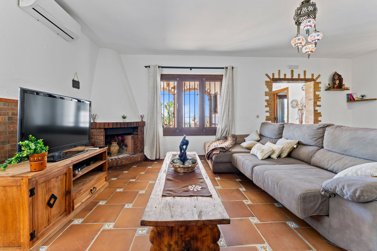 4 Bed Townhouse for sale in Mijas Costa Del Sol, Málaga, Spain