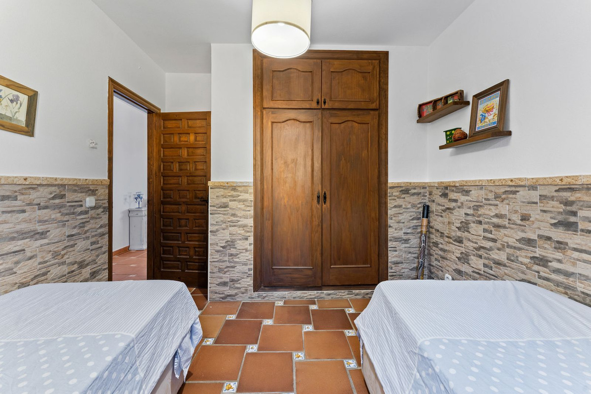 4 Bed Townhouse for sale in Mijas Costa Del Sol, Málaga, Spain