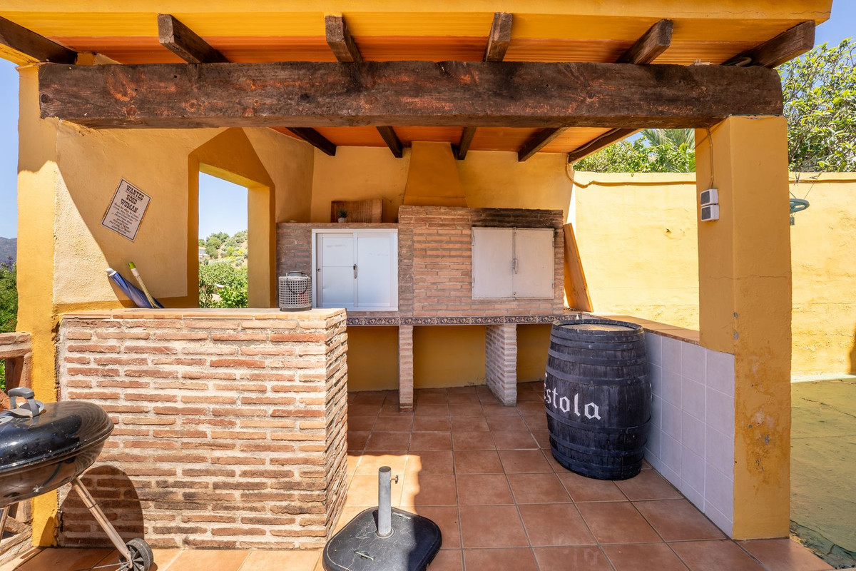 4 Bed Townhouse for sale in Mijas Costa Del Sol, Málaga, Spain