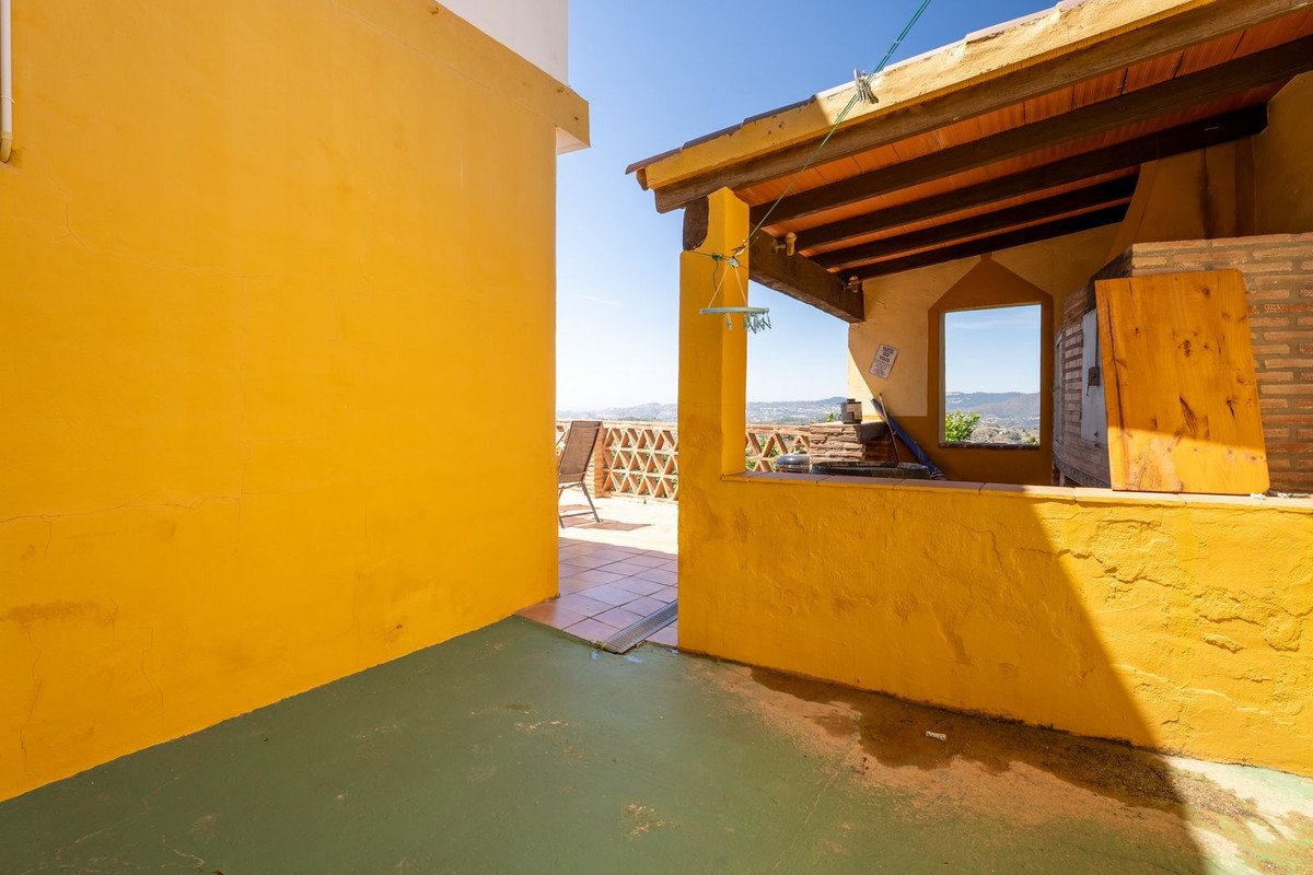 4 Bed Townhouse for sale in Mijas Costa Del Sol, Málaga, Spain