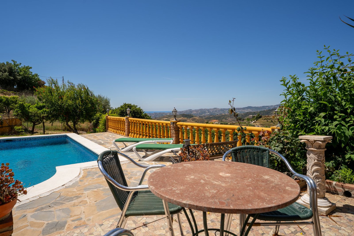 4 Bed Townhouse for sale in Mijas Costa Del Sol, Málaga, Spain
