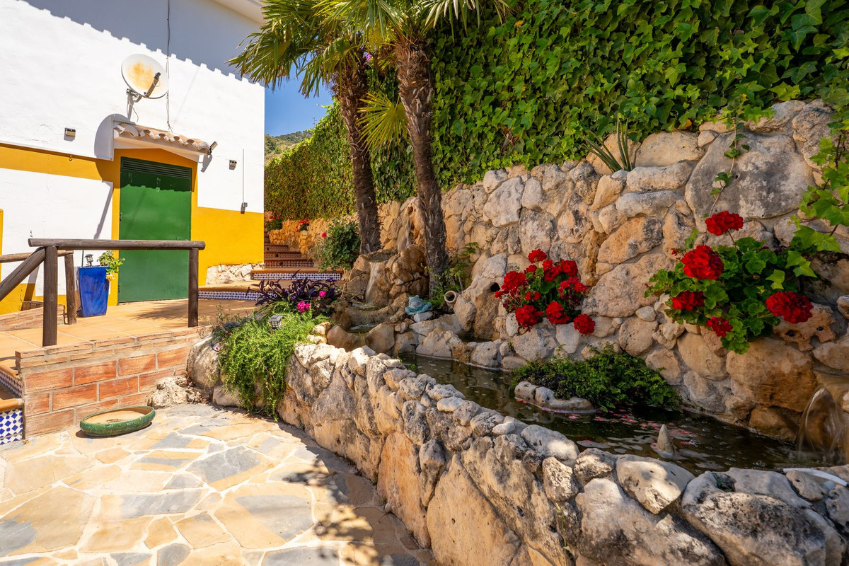 4 Bed Townhouse for sale in Mijas Costa Del Sol, Málaga, Spain