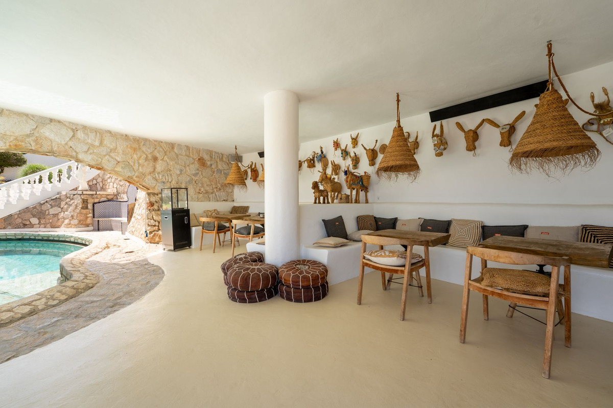 11 Bed Townhouse for sale in Mijas Costa Del Sol, Málaga, Spain