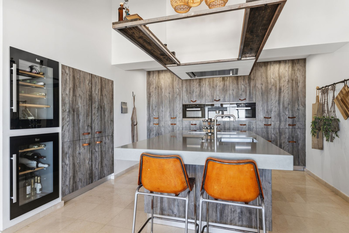 11 Bed Townhouse for sale in Mijas Costa Del Sol, Málaga, Spain