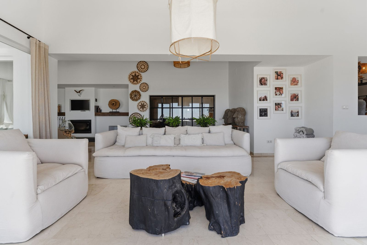 11 Bed Townhouse for sale in Mijas Costa Del Sol, Málaga, Spain