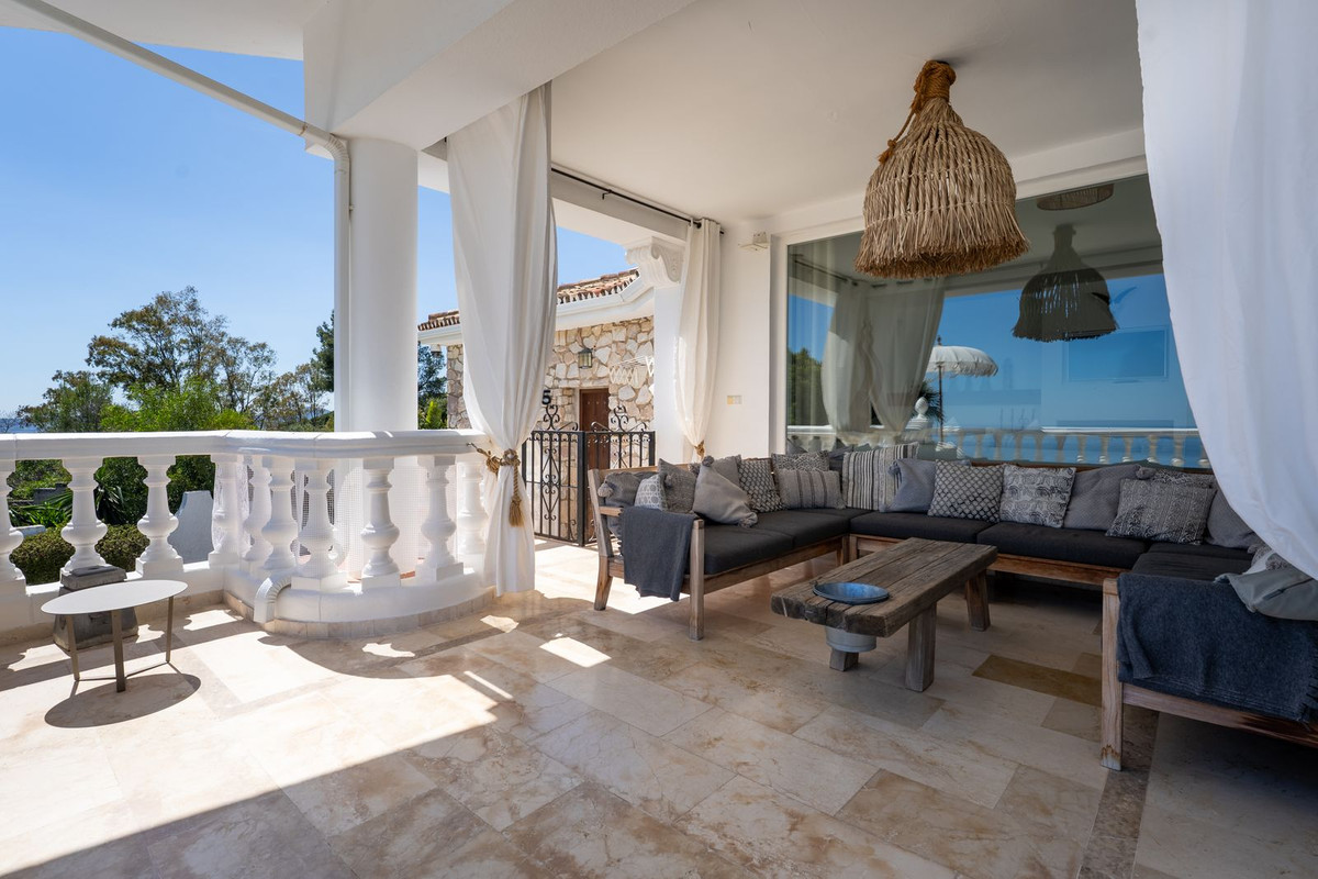 11 Bed Townhouse for sale in Mijas Costa Del Sol, Málaga, Spain