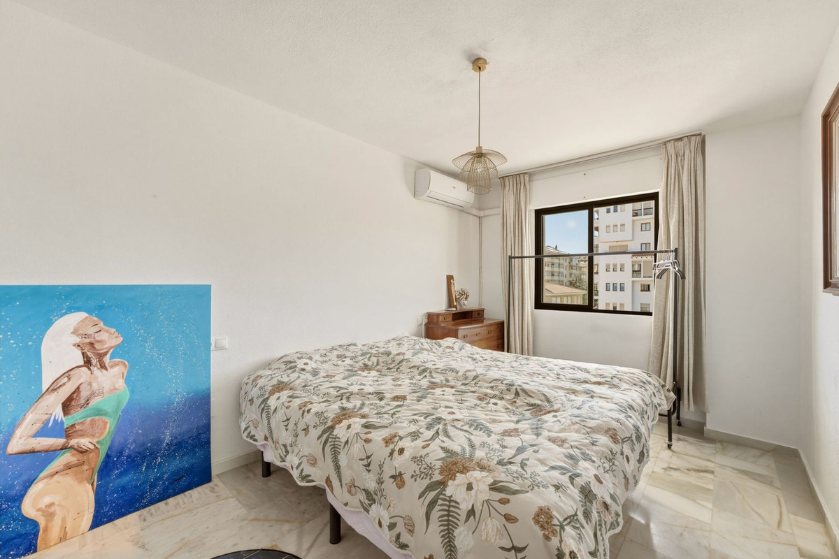 3 Bed Apartment for sale in Fuengirola Costa Del Sol, Málaga, Spain