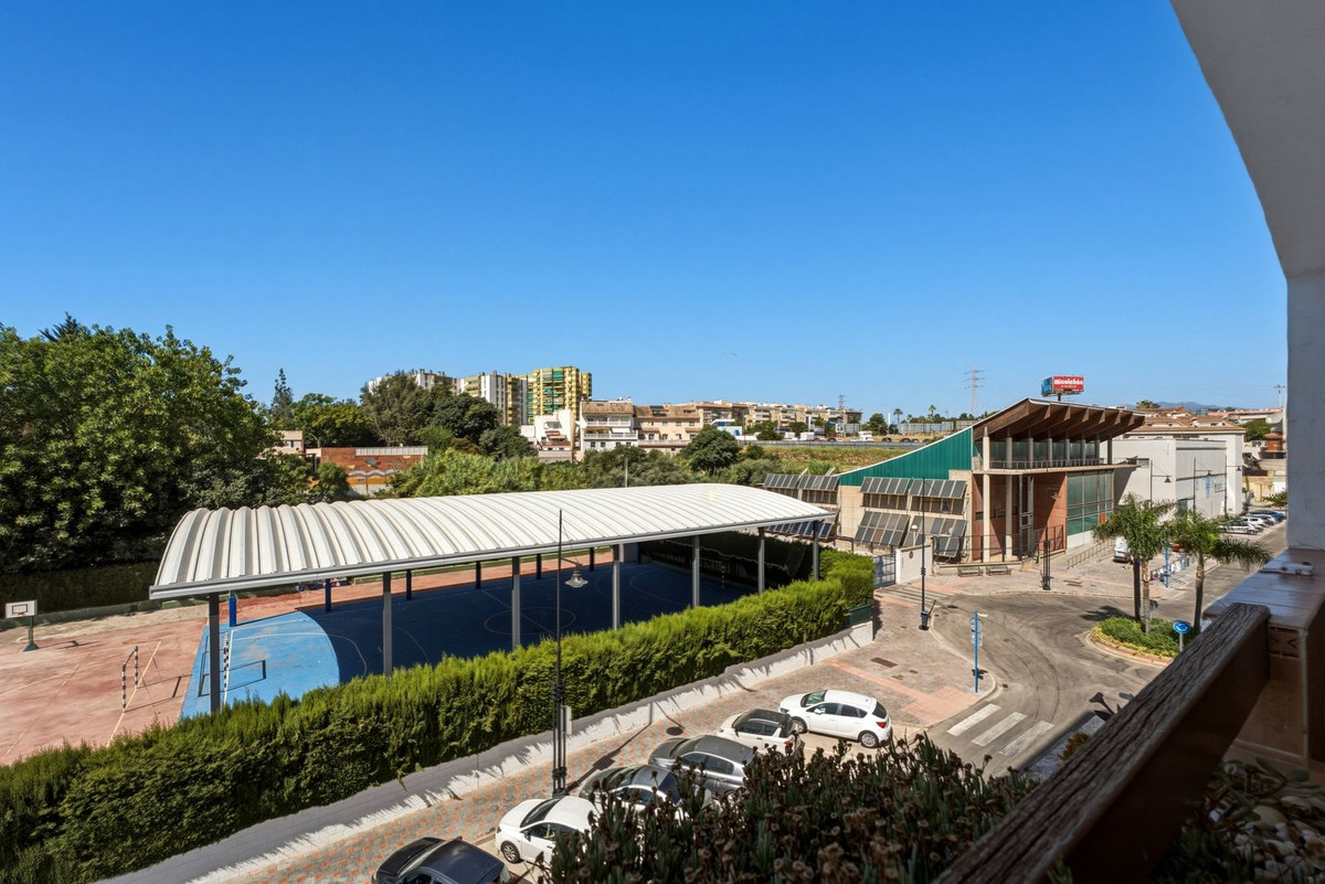 3 Bed Apartment for sale in Fuengirola Costa Del Sol, Málaga, Spain