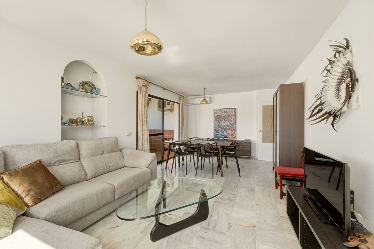 3 Bed Apartment for sale in Fuengirola Costa Del Sol, Málaga, Spain