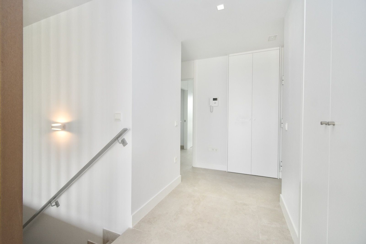3 Bed Apartment for sale in Marbella Costa Del Sol, Málaga, Spain