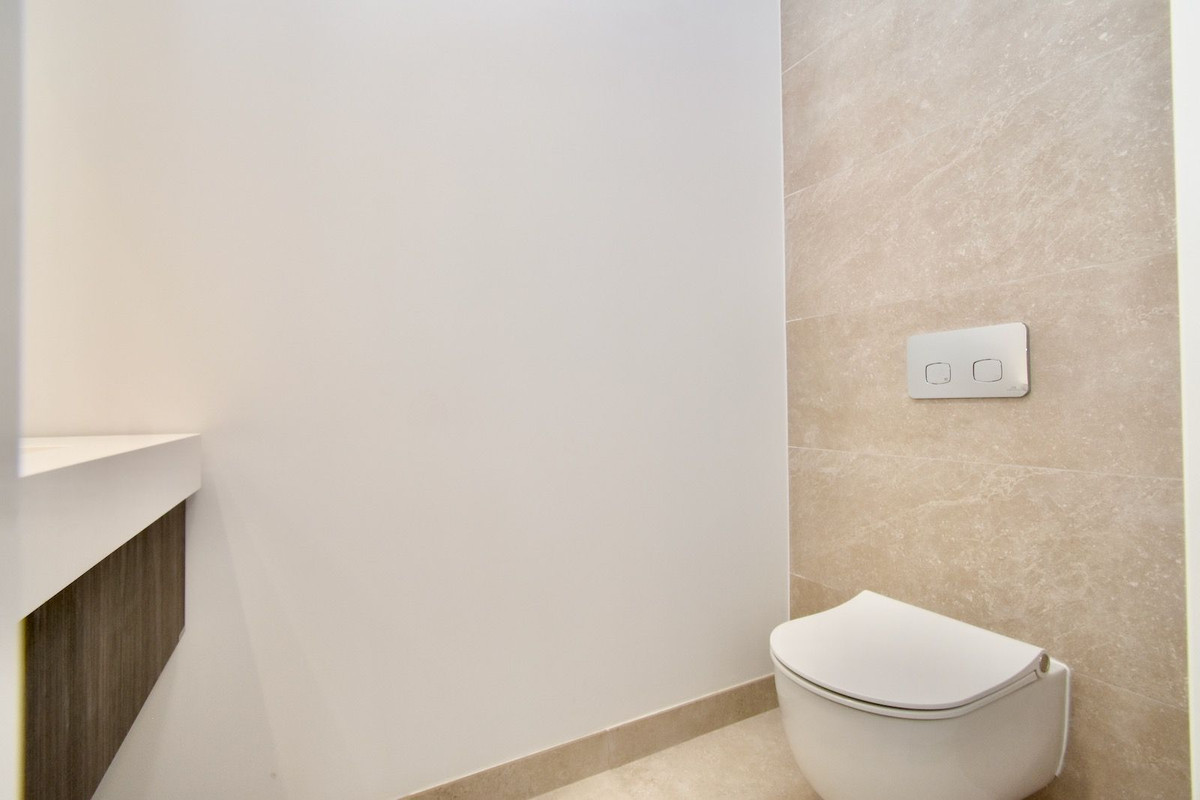 3 Bed Apartment for sale in Marbella Costa Del Sol, Málaga, Spain