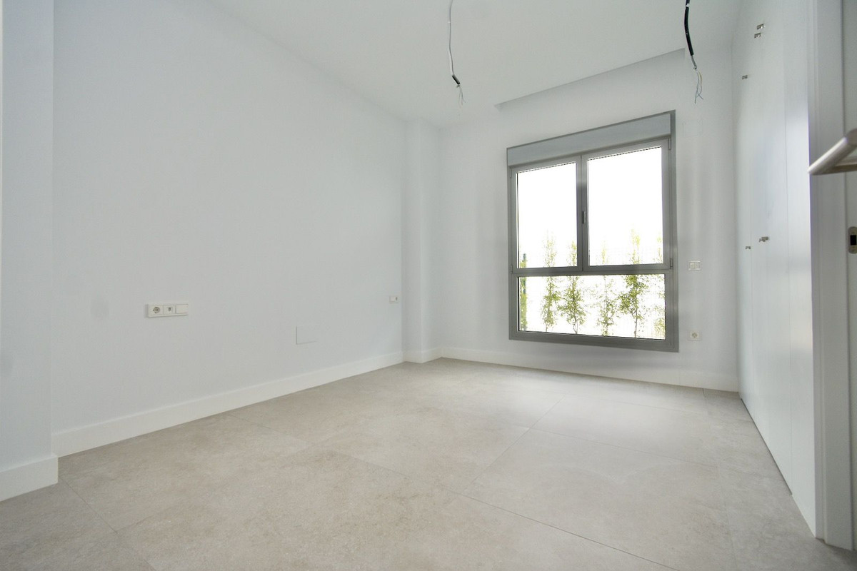 3 Bed Apartment for sale in Marbella Costa Del Sol, Málaga, Spain