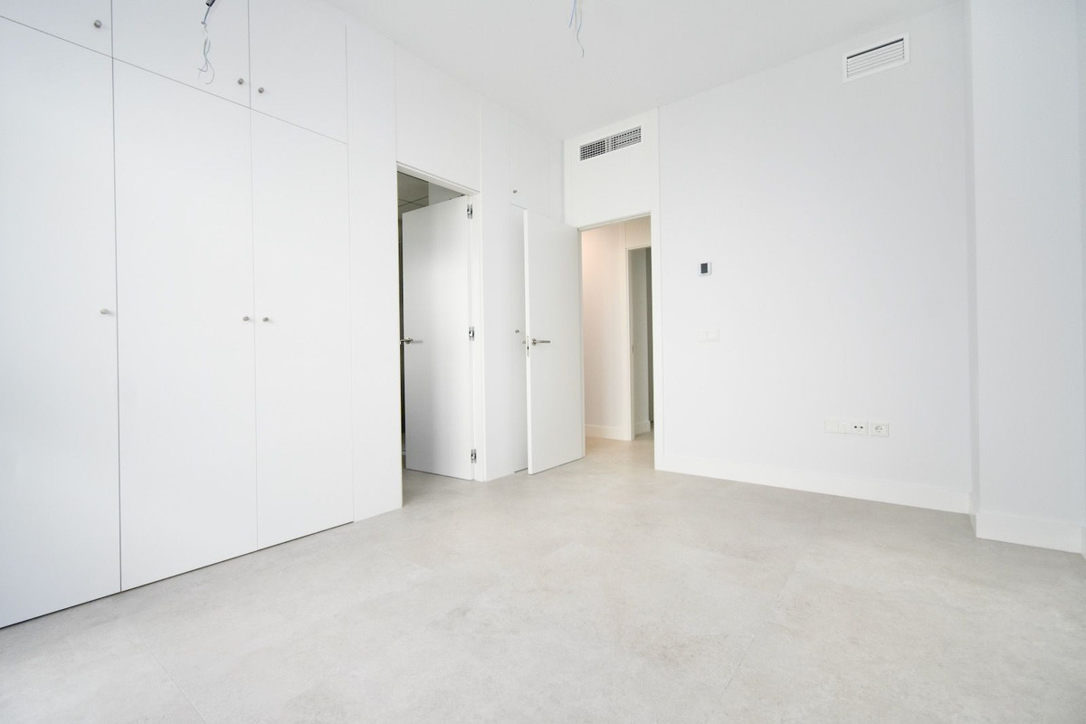 3 Bed Apartment for sale in Marbella Costa Del Sol, Málaga, Spain