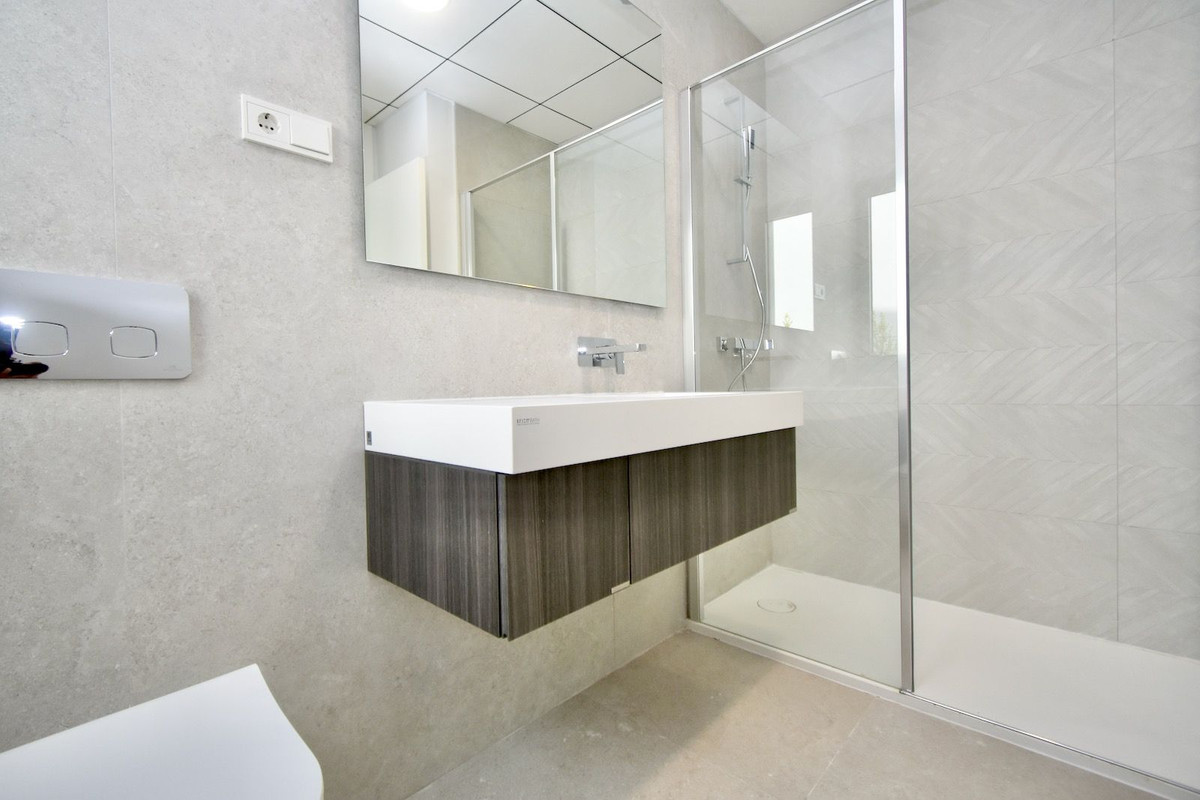 3 Bed Apartment for sale in Marbella Costa Del Sol, Málaga, Spain